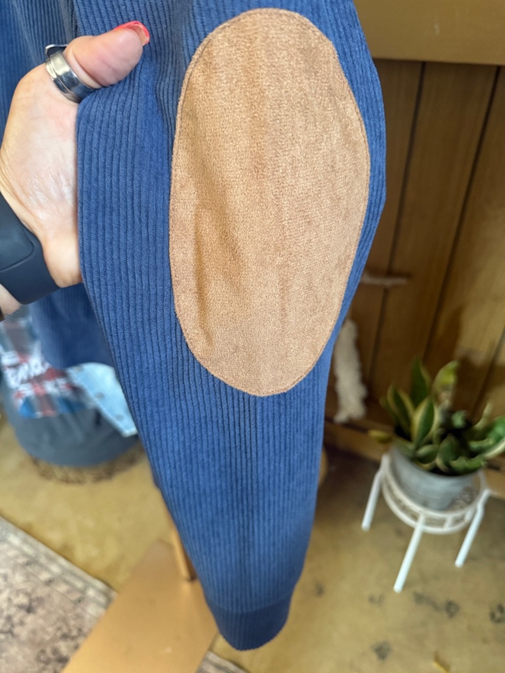 Blue Pullover - Picture 3 of 3